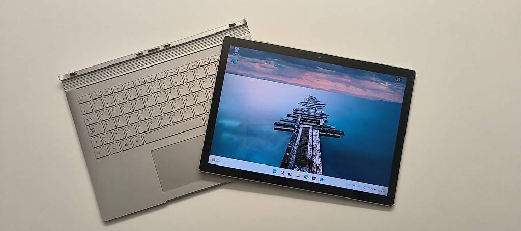 Microsoft Surface Book 2 13.5