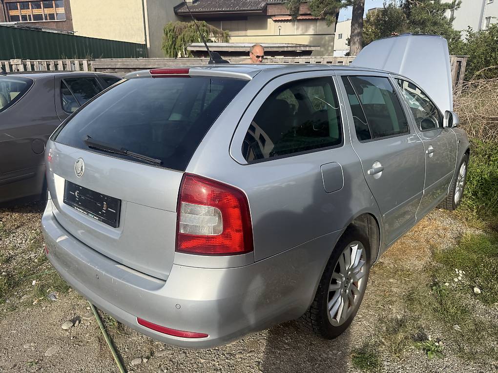 Skoda Octavia 2.0 TDI Laurin & Klement DSG — slika 2