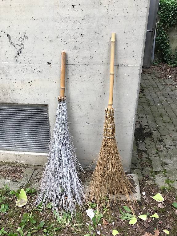 Esshogo Mini Strohbesen Set - 10 Stück Puppenhaus Zubehör Für Feengarten Deko