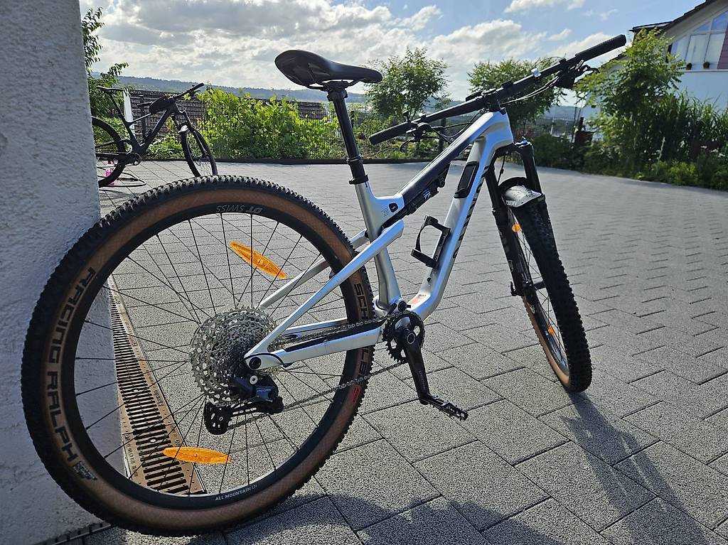 Canyon Lux Trail CF 6 | Carbon Fully Gr. S top Zustand im Kanton Aargau