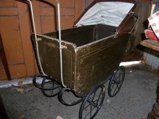 Poussette en bois en métal et cuir (1) - Style Victorien