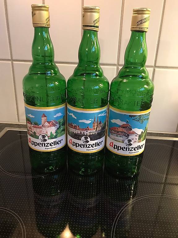 Appenzeller Alpenbitter Flaschen Destinations suisses im Kanton Zürich ...