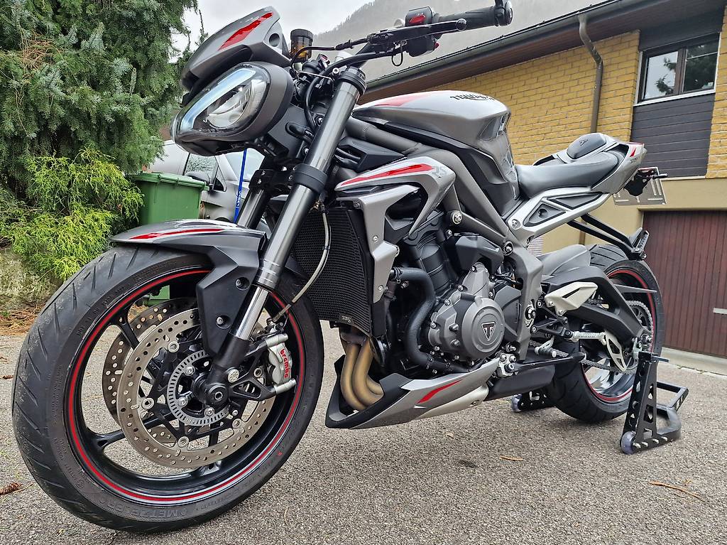 Triumph Street Triple 765RS Moto2 Canton Glaris - tutti.ch