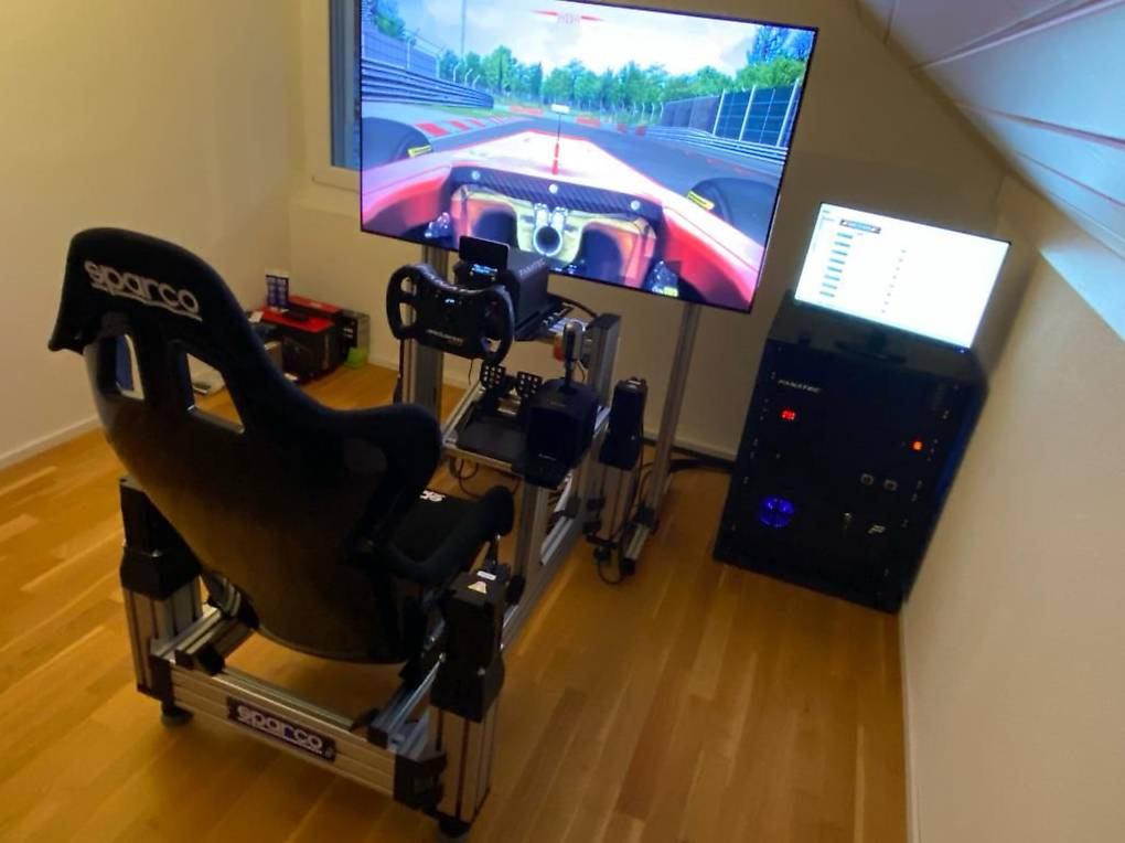 Fanatec Rack Simulator mit Motion,Fanatec,PC und Rack im Kanton Aargau - tutti.ch