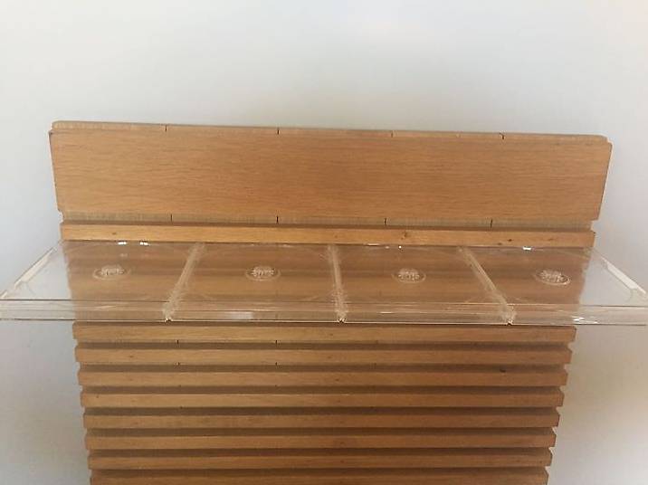 CD Regal - Massiv Eichen - Unikat - Handanfertigung in Freiburg kaufen