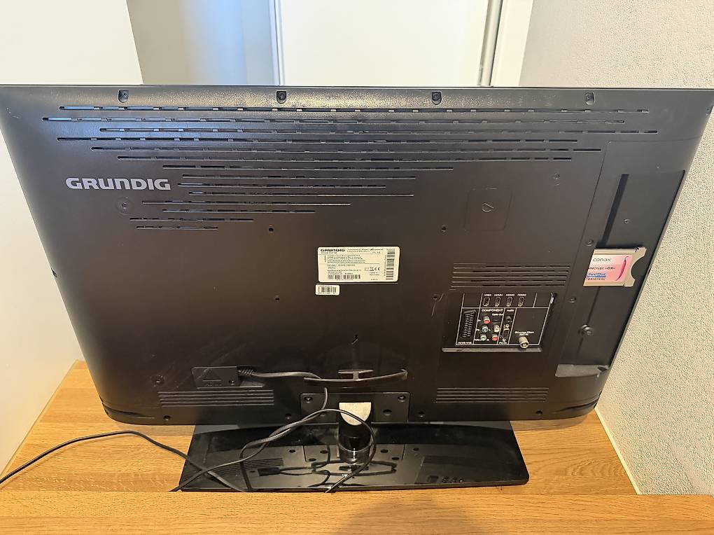 Grundig LED TV 32 Zoll im Kanton Zürich tutti.ch — free download