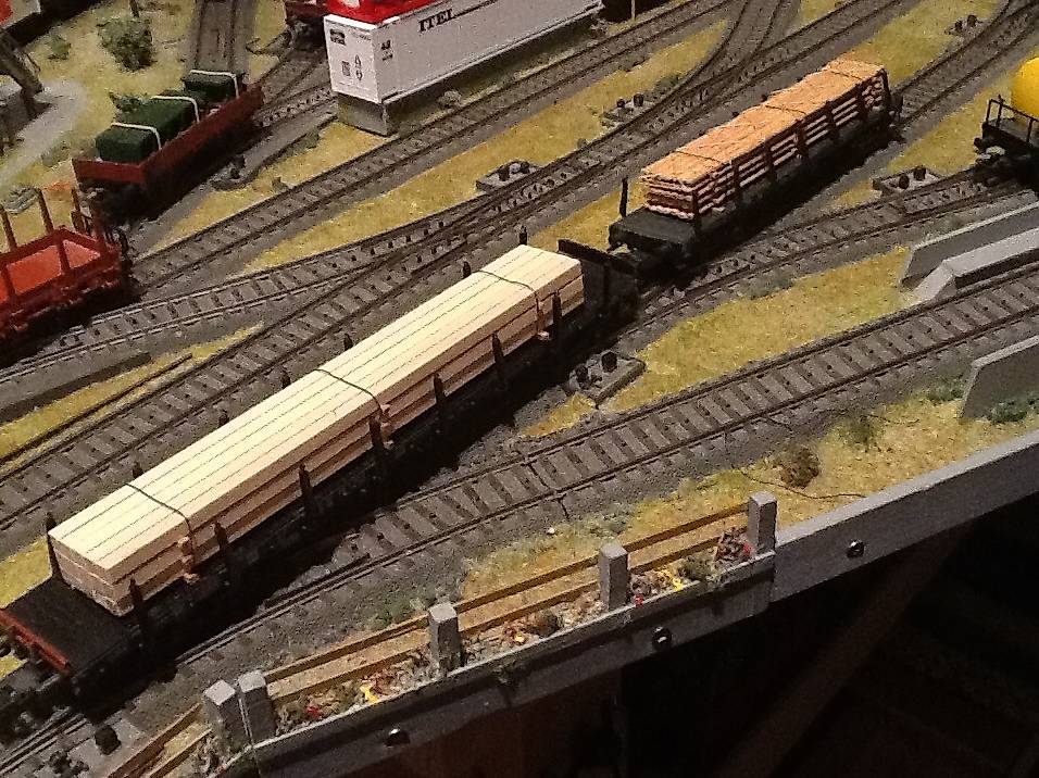 Märklin 00730 Gauge H0 24 swing roof wagons type Tals of the