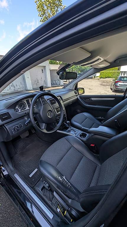 Mercedes B180 2009. Getriebedefekt. Export/Bastler — slika 3