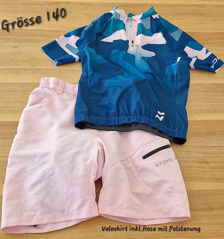 Veloshirt inkl.Hose im Kanton Aargau