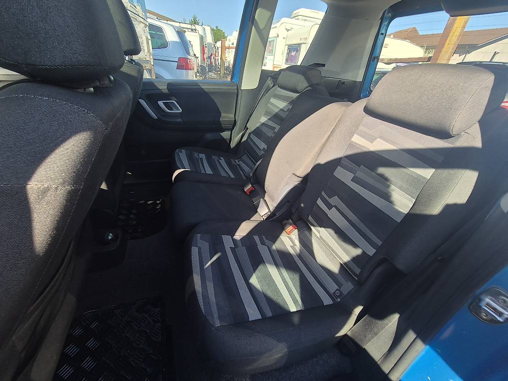 Skoda Roomster Frisch MFK AHK Top Benzin — slika 8