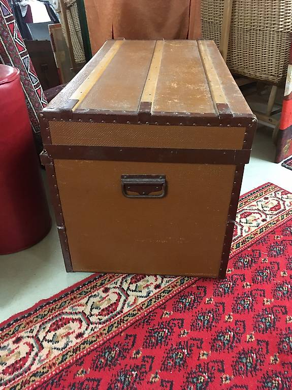 Alte Reisetruhe in Aargau kaufen - Brocken Stube SGF Menziken - tutti.ch
