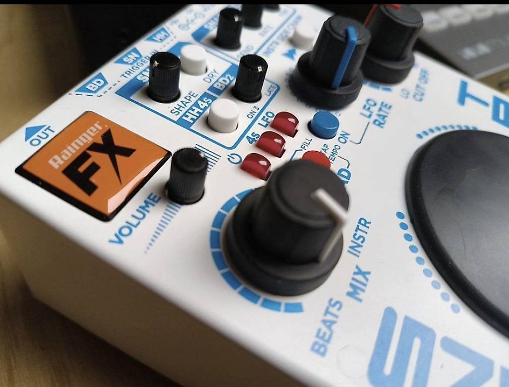 Rainger FX Snare Trap Mini Drum Machine im Kanton Wallis - tutti.ch