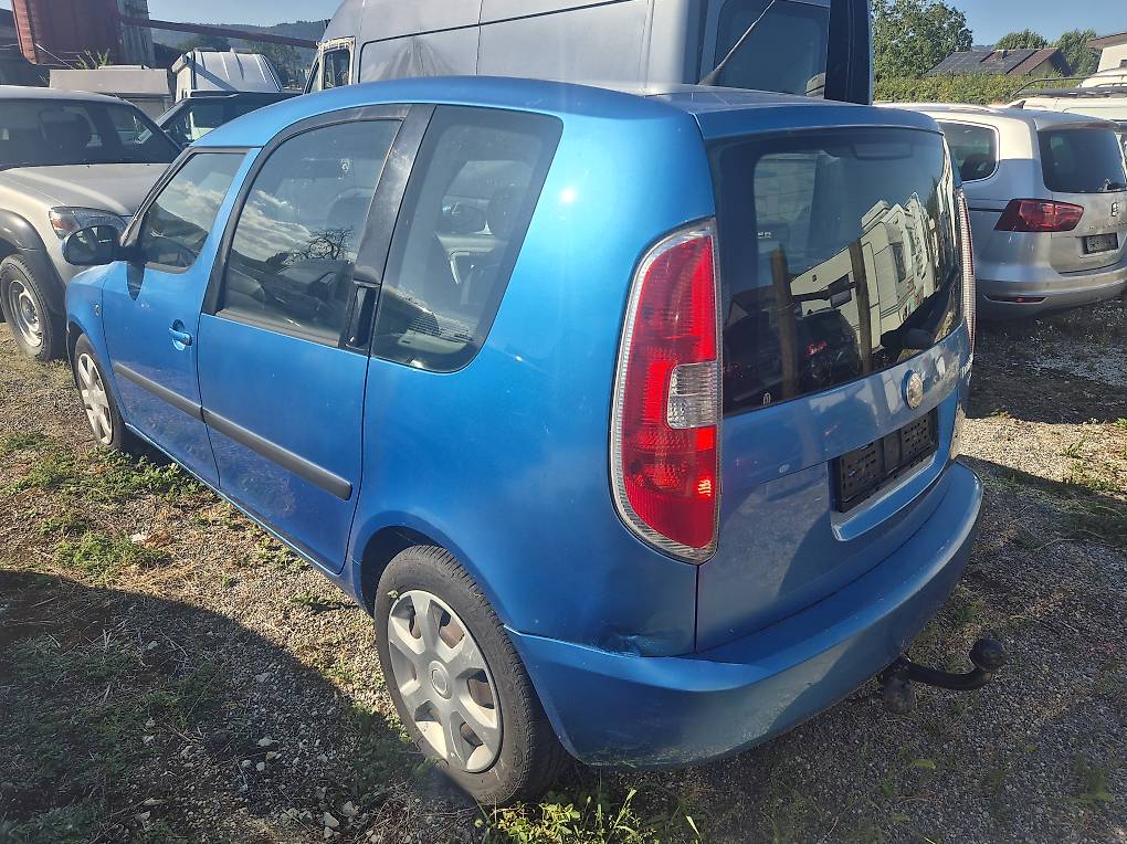 Skoda Roomster Frisch MFK AHK Top Benzin — slika 4