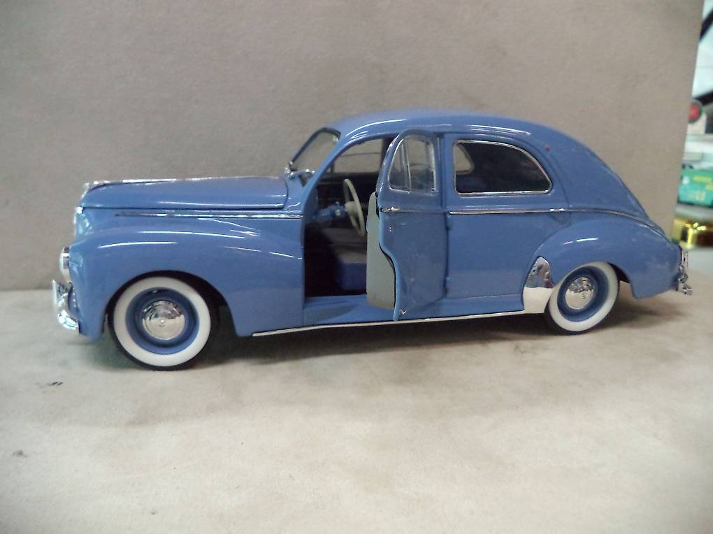 Solido Peugeot 203 Limousine 1954 - Collection 1/18, Miniature Moulée Neuve
