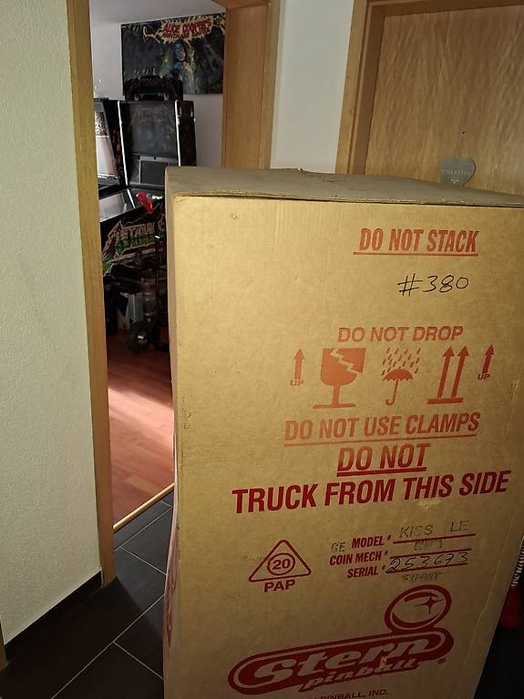 Flipper Kiss LIMITED EDITION Stern im Kanton Bern - tutti.ch