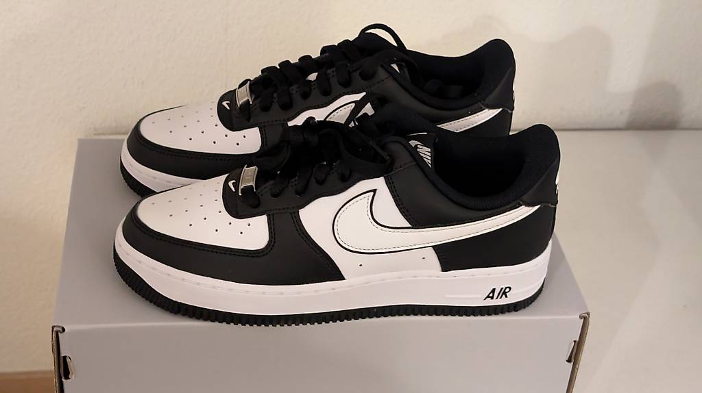 Nike air force 1 taille 40 neuves jamais porte Cantone Ginevra tutti.ch