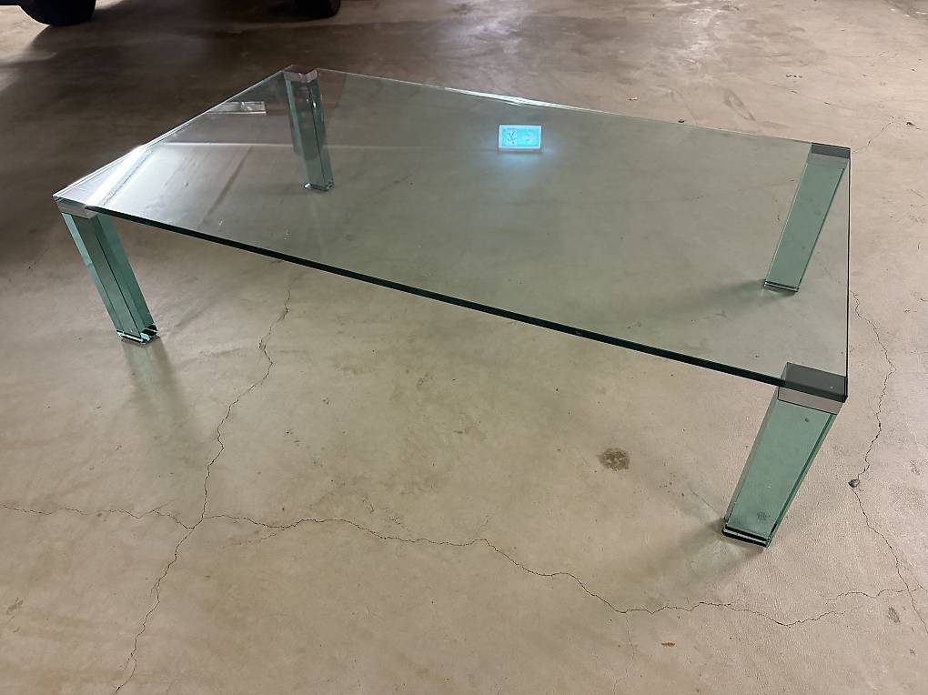 Wunderschöner Voll Glas Couchtisch