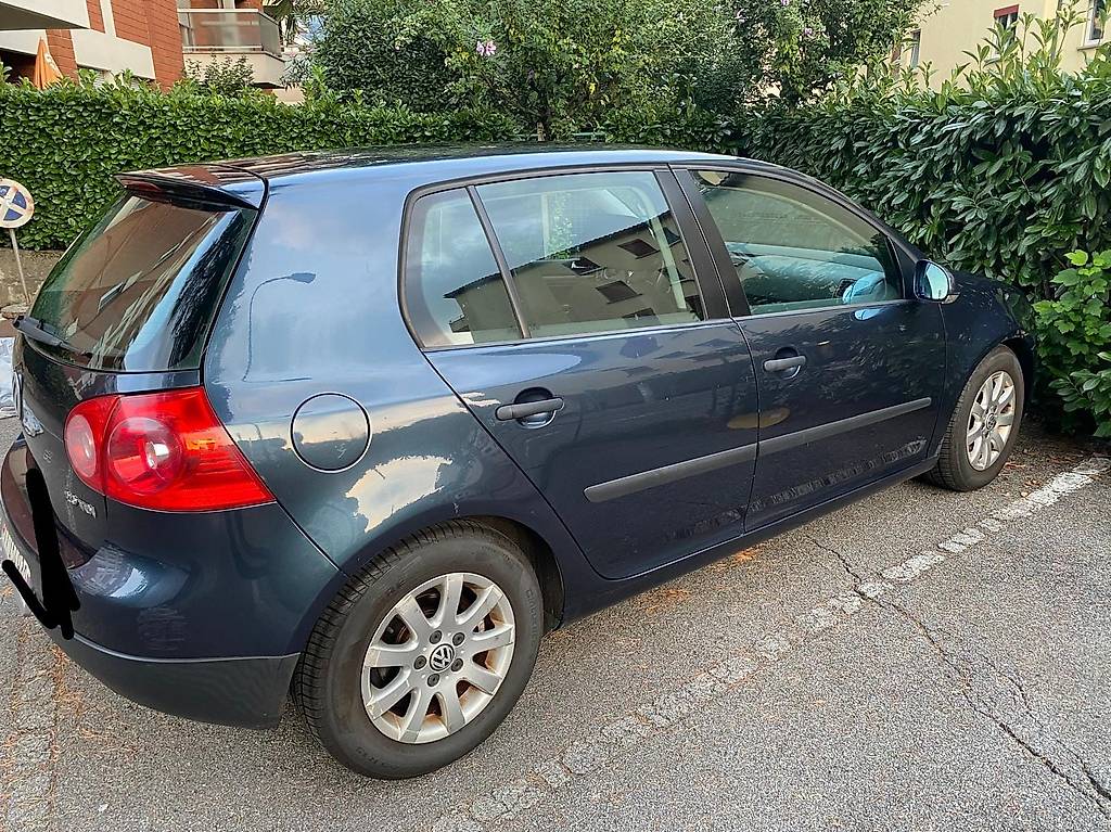 VW Golf 5 TDI 2.0 — slika 2