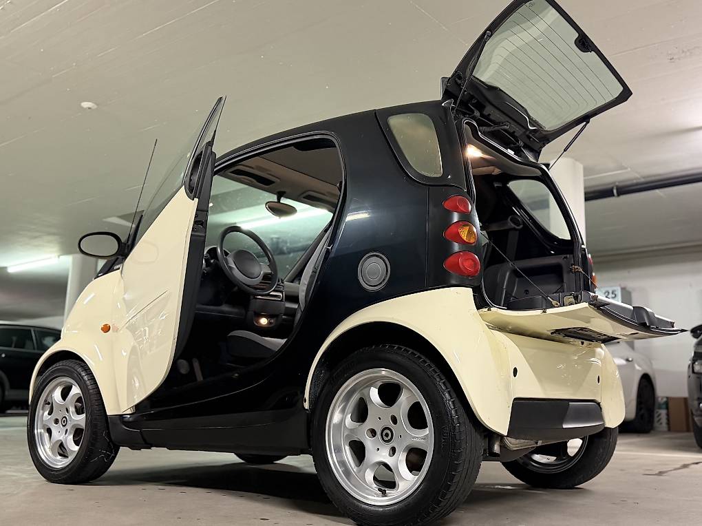 Frisch MFK Smart Fortwo 700 AUTOMAT-KLIMA