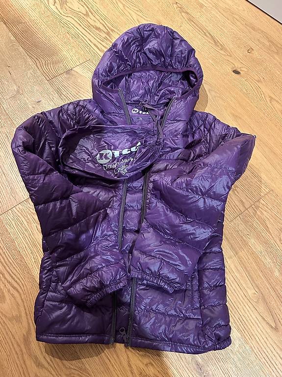 K-Tec Unterzieh-Daunenjacke 34 zu verkaufen im Kanton Bern