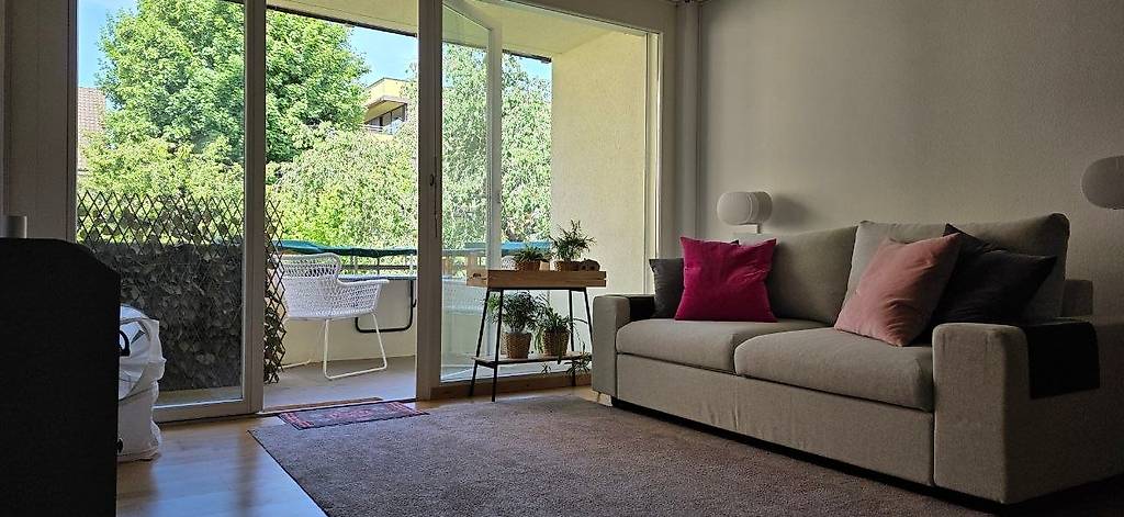 2½-Zi-Wohnung, 1. OG, Bodenheizung und Balkon, ab 01.08.2026