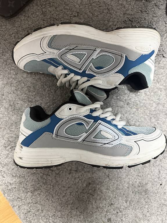 Dior b30 im Kanton Aargau