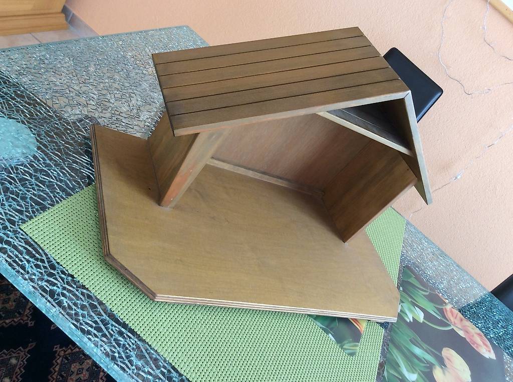 Weihnachtskrippe, Krippe, Holzstall, Holzkrippe, Stall, neu in Basel