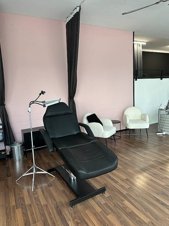 Hotsell Untermiete Kosmetik salon