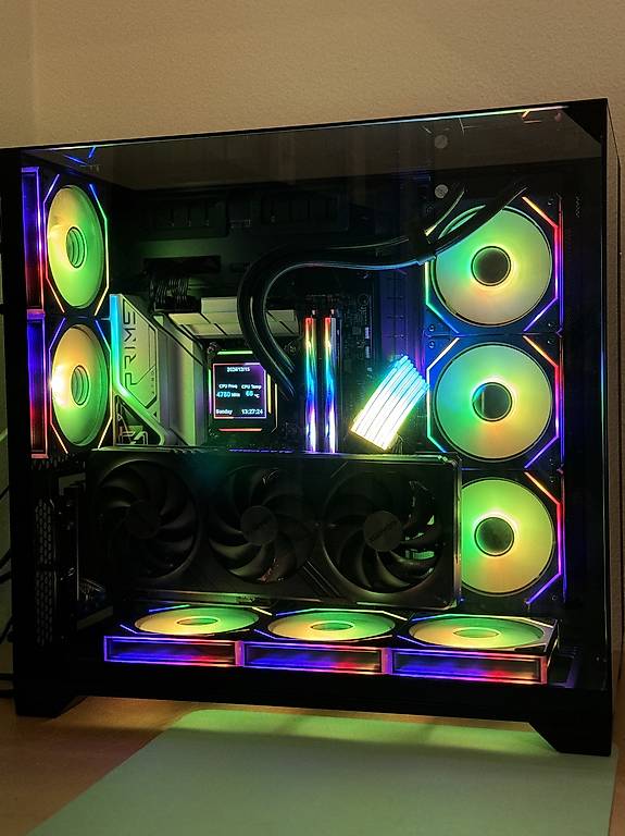 Ch Computer High-End Gaming PC / i7 14700KF / RTX 5070Ti /32GB RAM DDR5 im Kanton ...