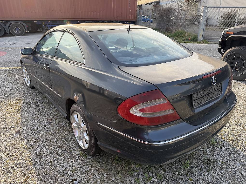 Mercedes CLK 270CDI AMG Paket — slika 3
