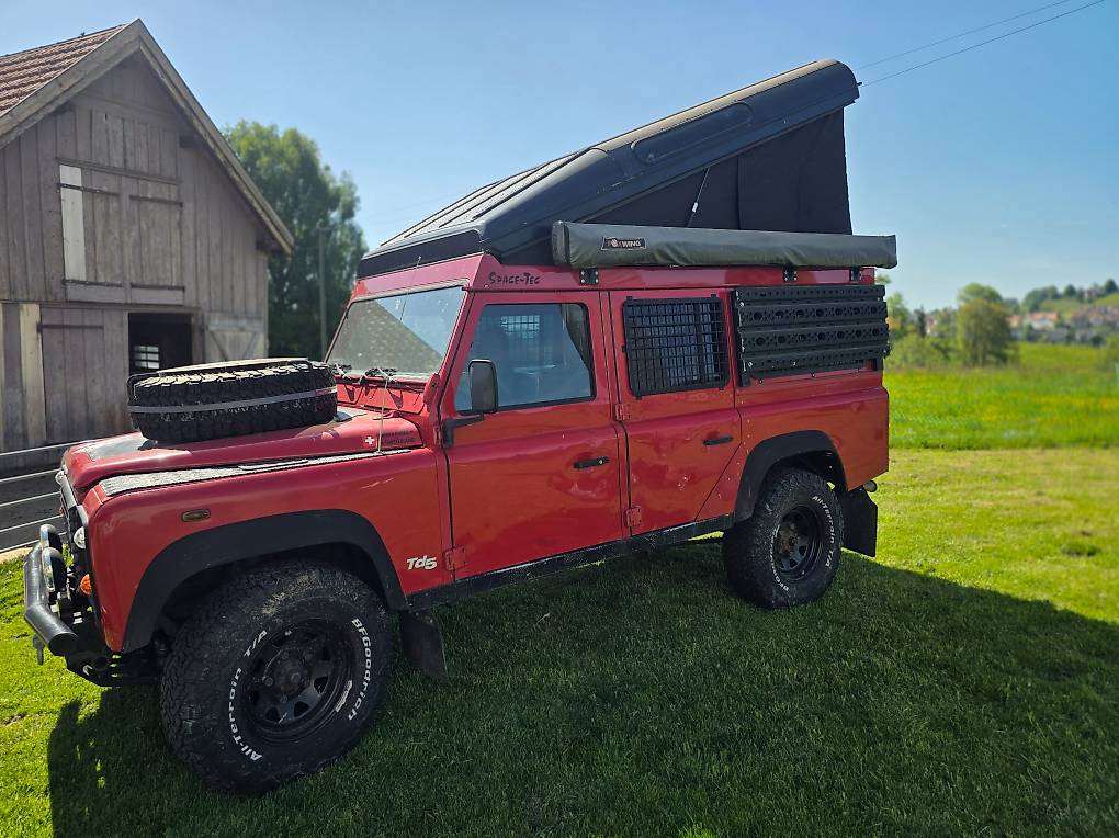 Land Rover Rot Land Rover Defender 110Tdi rot im Kanton Appenzell Ausserrhoden - tutti.ch