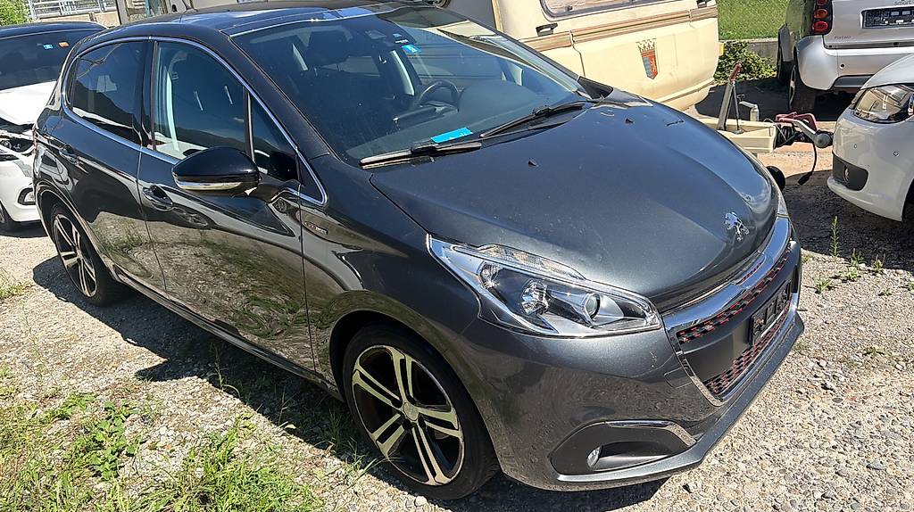 Peugeot 208 GT Line Automatica — slika 1