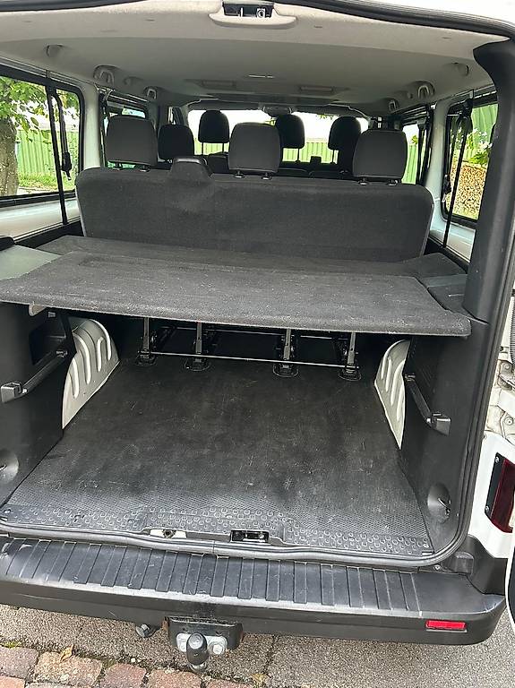 Renault Trafic Grand Passenger 145 PS | 9-Plätzer | AHK — slika 8