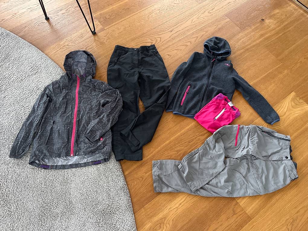 Kleiderpaket Wandern Outdoor Sport 13/140