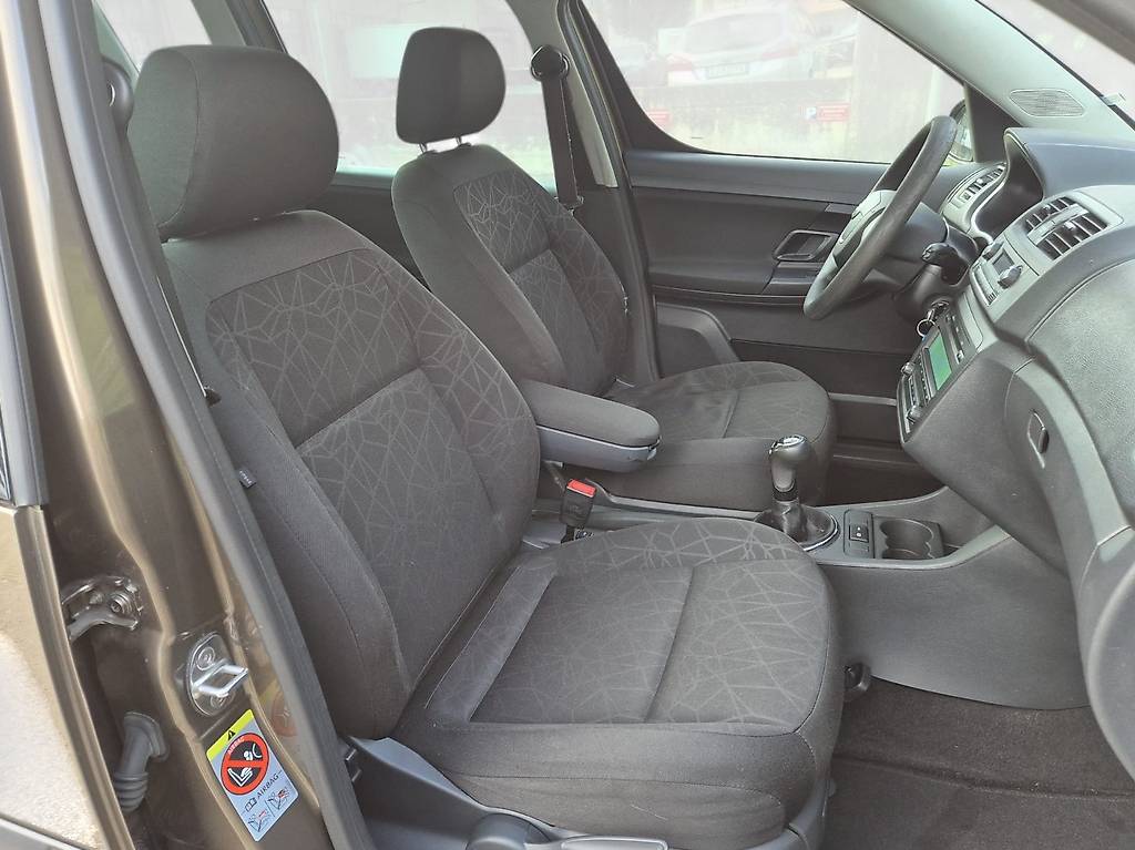 SKODA Roomster 1.2 TSI Style — slika 13