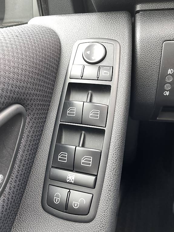 Mercedes A180 CDI Avantgarde, Sportpaket - aus erster Hand — slika 4