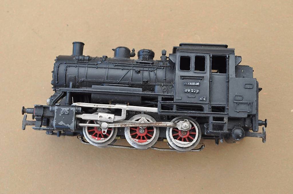 Locomotive vapeur BR80-028 + 2 voitures boîte à tonnerre, Roco, Fleischmann, Ho, 1/87 - Modélisme