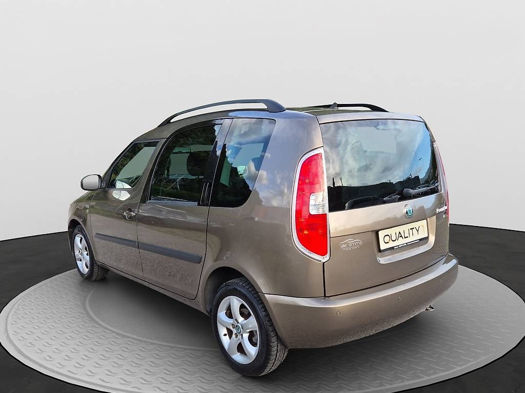 SKODA Roomster 1.2 TSI Style — slika 4