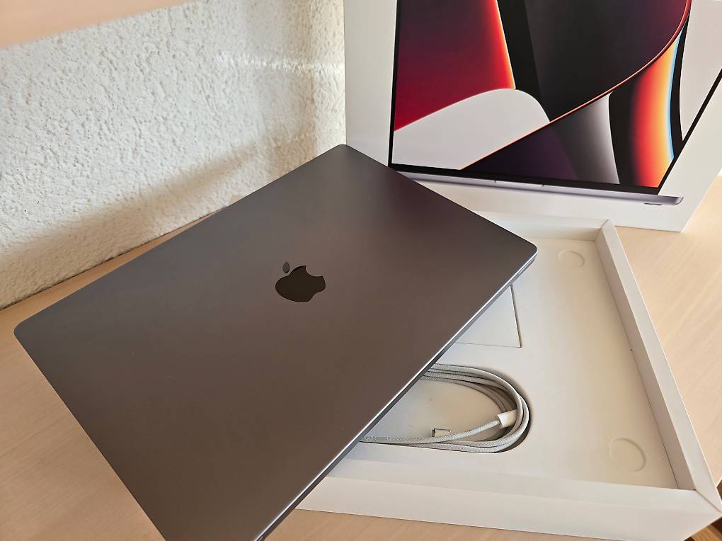 MacBook Pro 16 (2021) - M1 Pro 32GB/512GB - Top Zustand, im