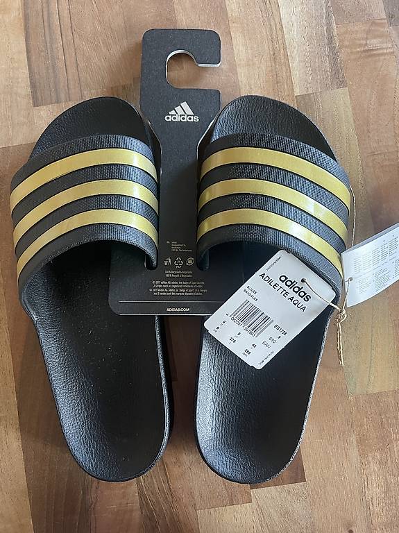 Adilette Adidas Gr. 9 43 im Kanton Luzern tutti.ch