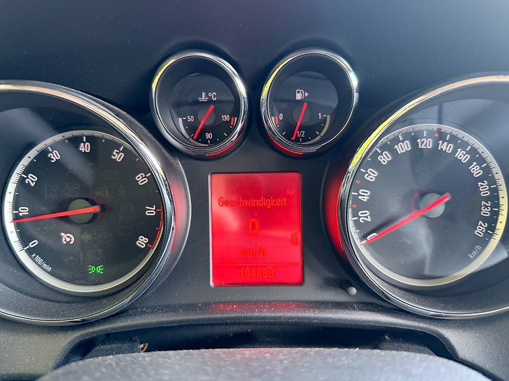 Opel Astra 1.4 Turbo | 120 PS | 105'000 km | 1. Hand — slika 5