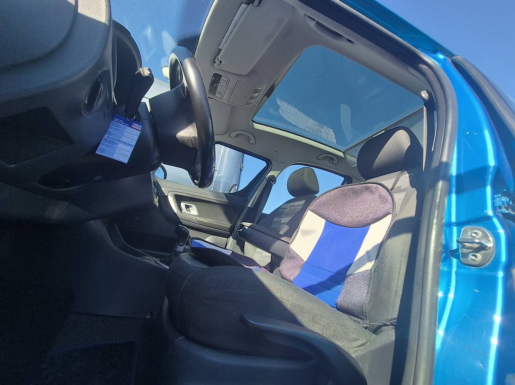 Skoda Roomster Frisch MFK AHK Top Benzin — slika 7