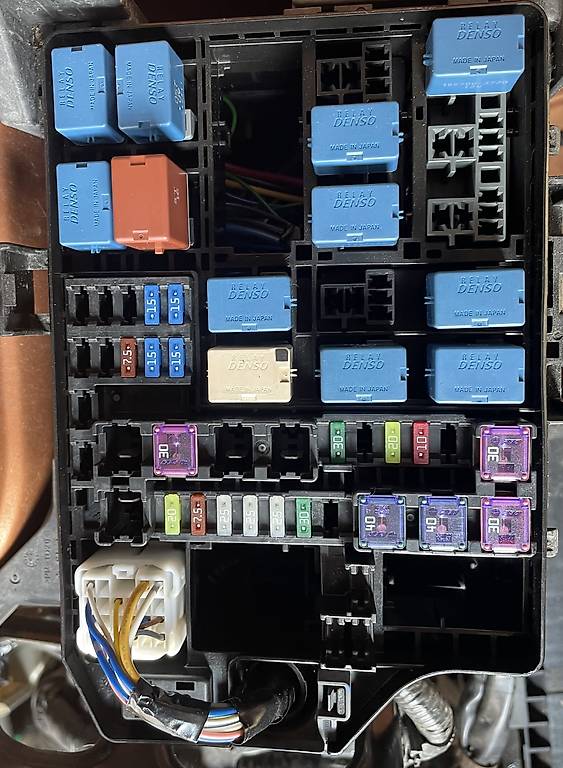 Sicherungskasten Suzuki Vitara 1.6 4WD im Kanton Luzern - tutti.ch