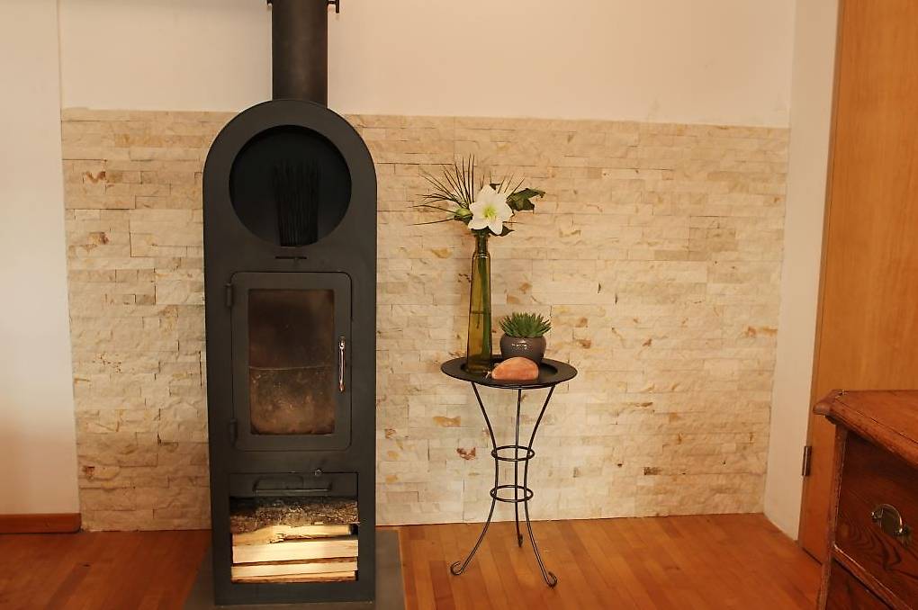 Verblender Paneel Naturstein Marmor Creme spaltrauh 15/60 cm im Kanton ...