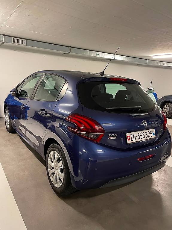 Peugeot 208  Top gepflegt, nur 43000 km, 8-fach bereift — slika 4