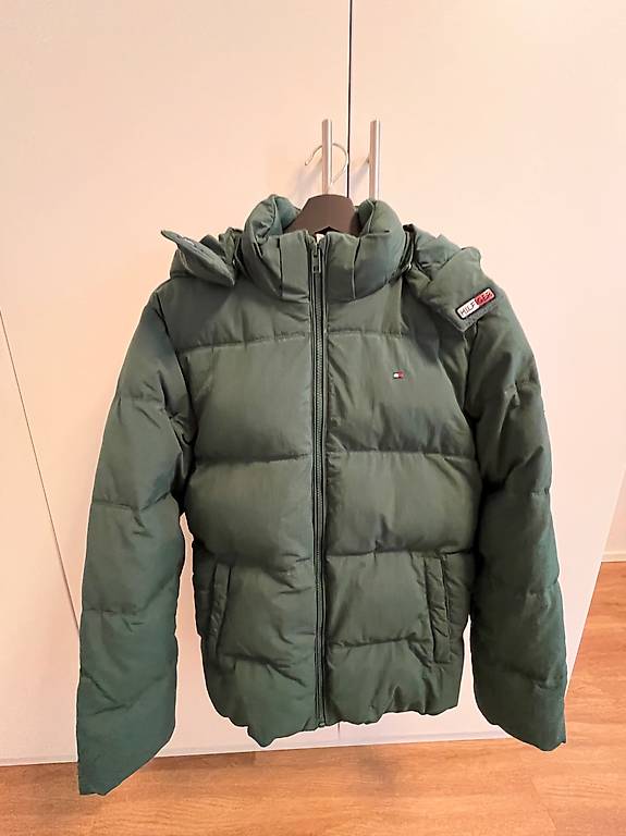 Tommy Hilfiger Daunenjacke Kinder 104 im Kanton Zürich