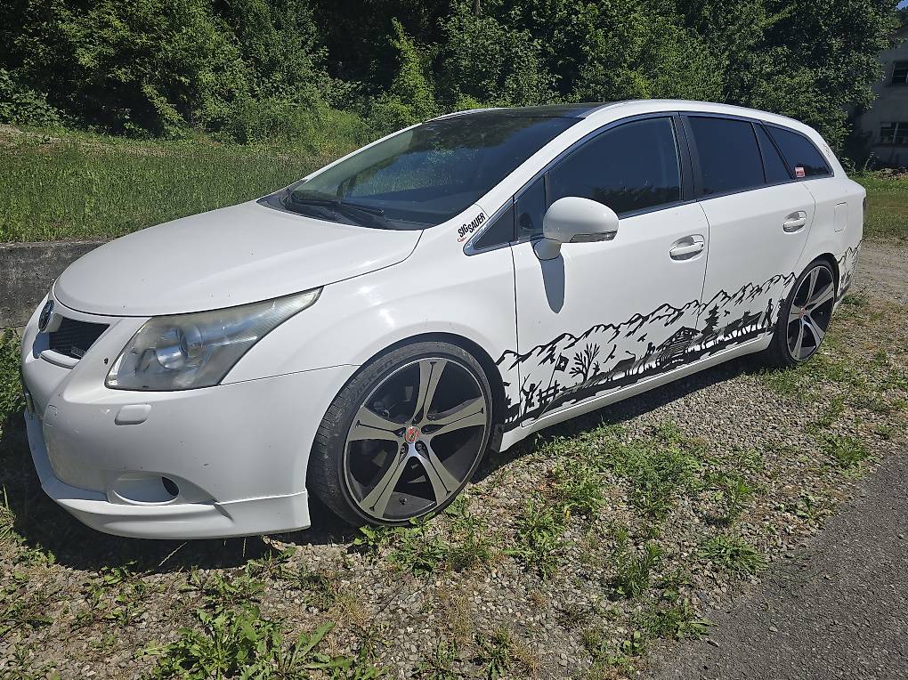 Toyota avensis 2,0T Automat Benzin