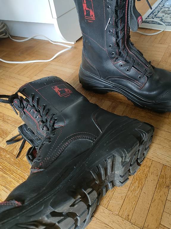 Feuerwehrstiefel JORI 1861 44 neufertig im Kanton Zürich