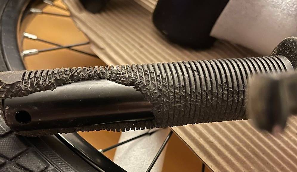  Foto zu HILAND 20 Zoll Kinderfahrrad BMX Freestyle Schwarz/grün im Kanton Basel 