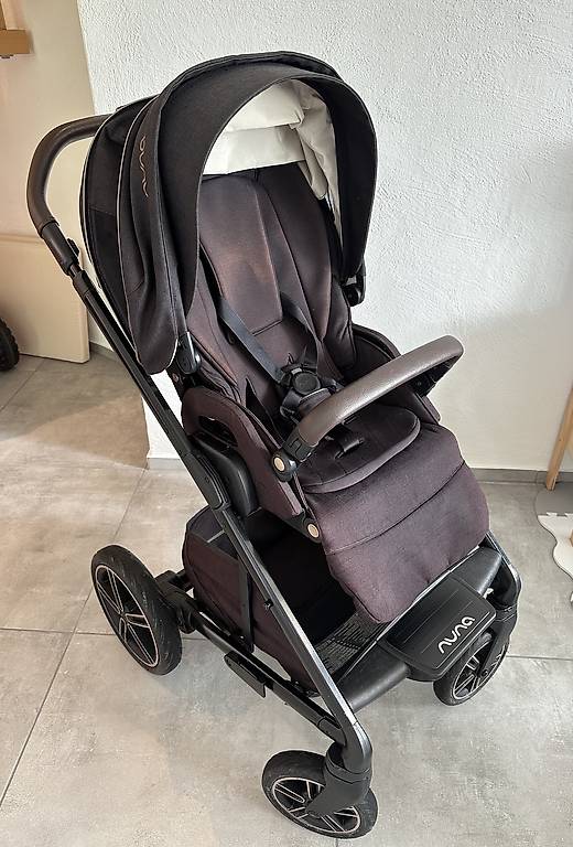 Kinderwagen Nuna 3in1 im Kanton Aargau